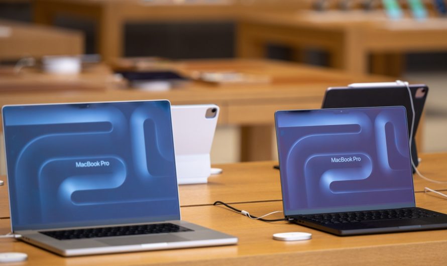 Дайте три! Россиянин через суд сумел купить новые MacBook Pro по 369 рублей